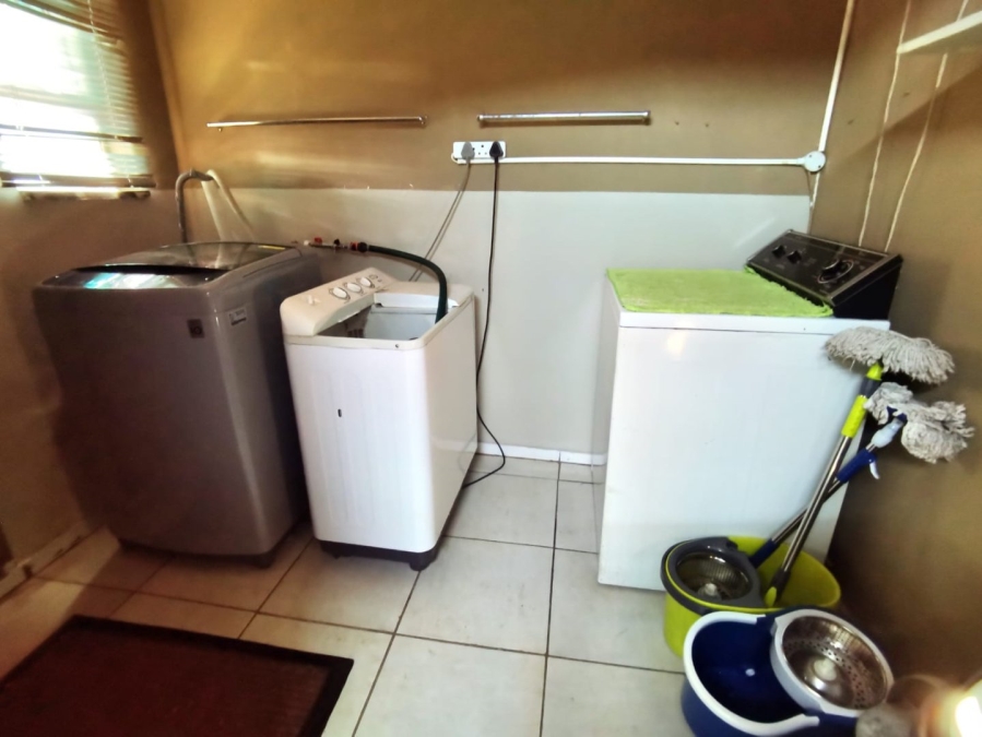3 Bedroom Property for Sale in Kookrus Gauteng