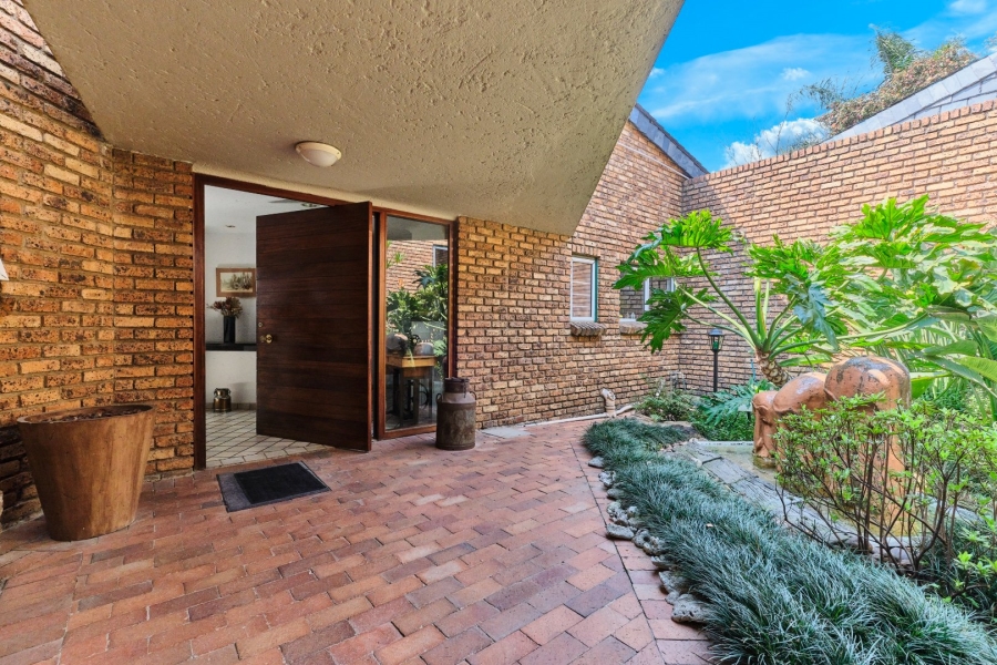 4 Bedroom Property for Sale in Morningside Gauteng