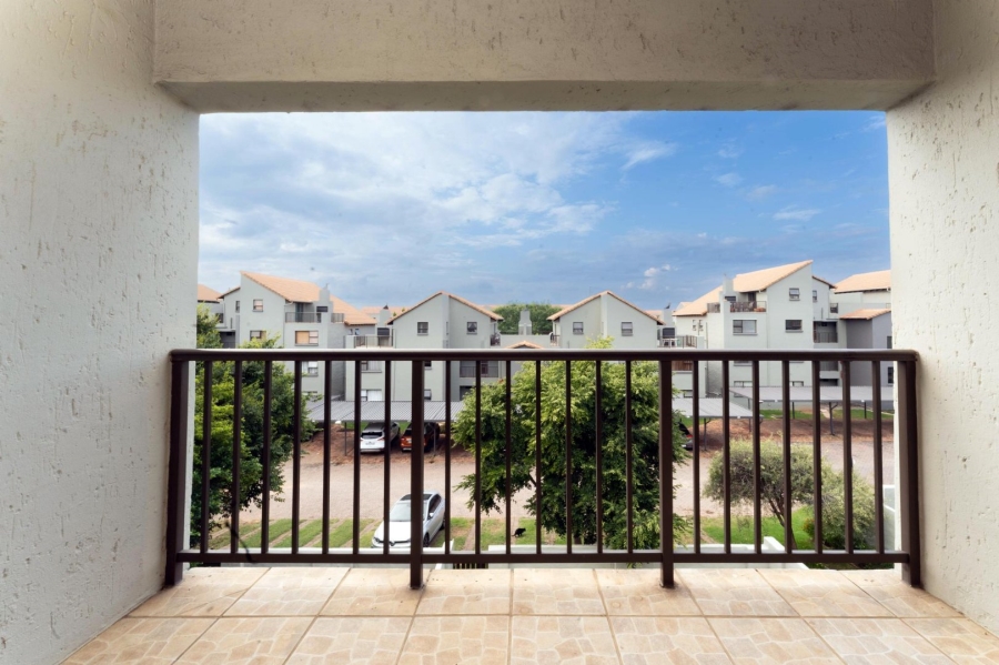 To Let 2 Bedroom Property for Rent in Paulshof Gauteng
