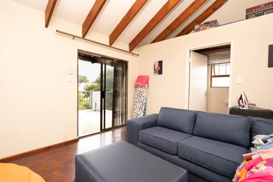 To Let 2 Bedroom Property for Rent in Paulshof Gauteng