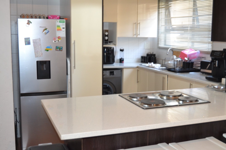 2 Bedroom Property for Sale in New Brighton Gauteng