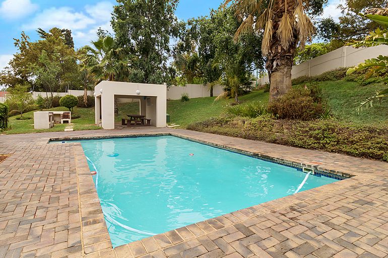 2 Bedroom Property for Sale in New Brighton Gauteng