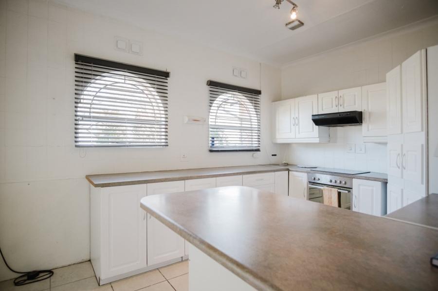 3 Bedroom Property for Sale in Glenvista Gauteng