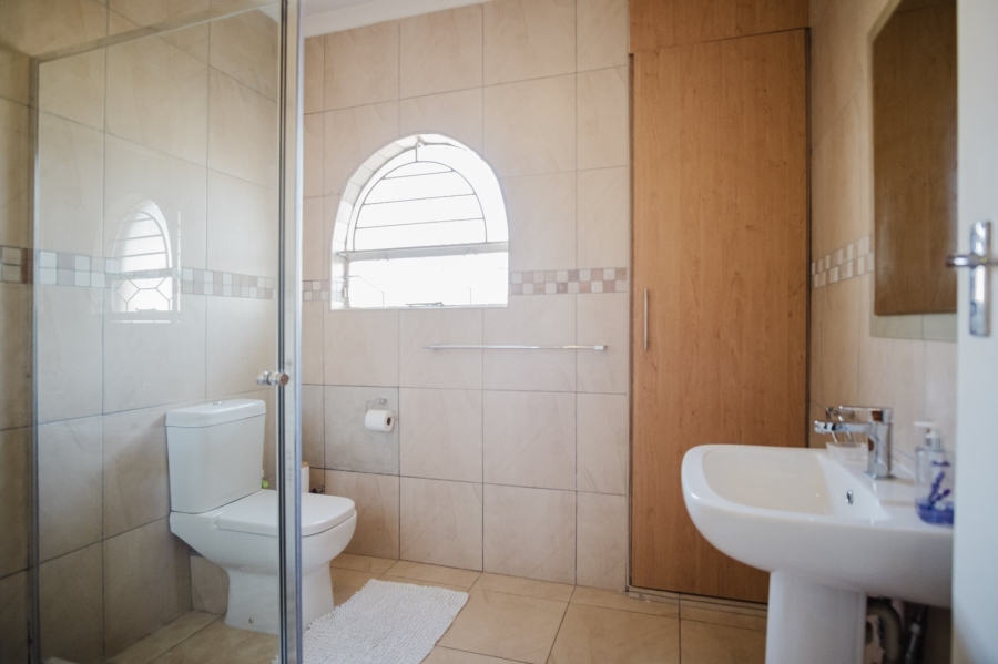 3 Bedroom Property for Sale in Glenvista Gauteng