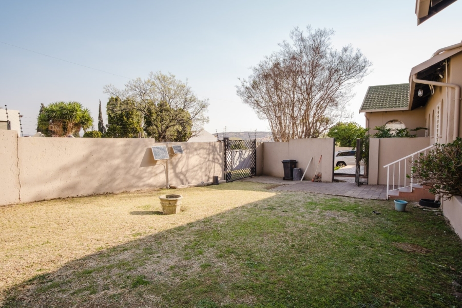 3 Bedroom Property for Sale in Glenvista Gauteng
