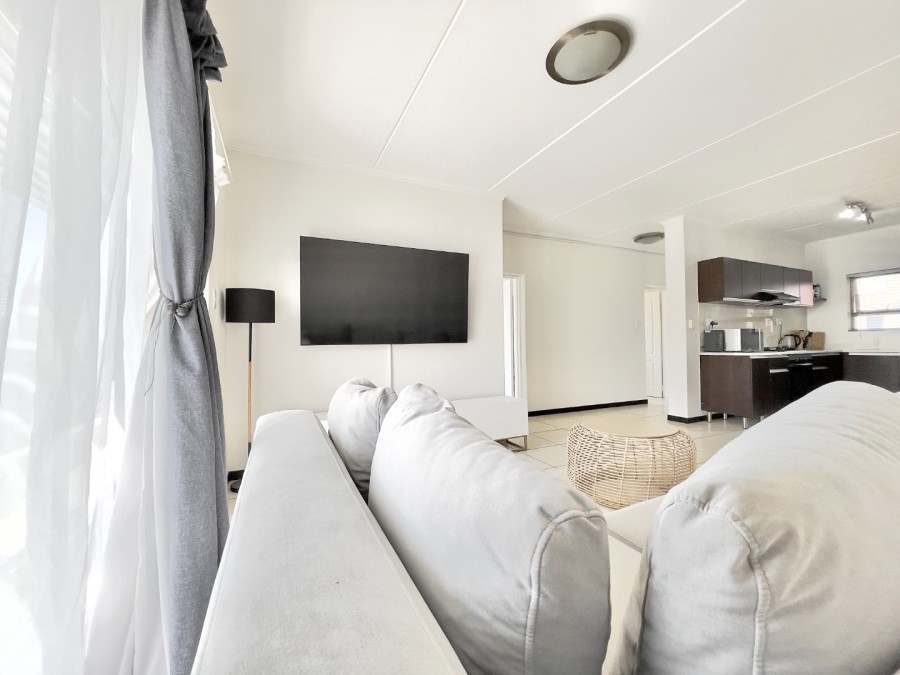 To Let 2 Bedroom Property for Rent in Fourways Gauteng