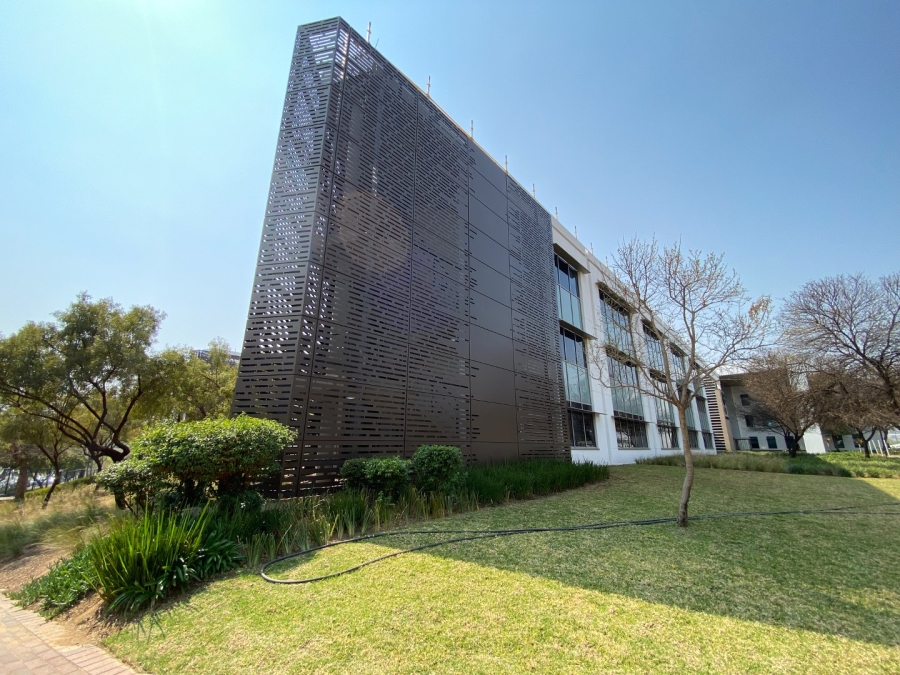 To Let commercial Property for Rent in Waterfall Country Estate Gauteng