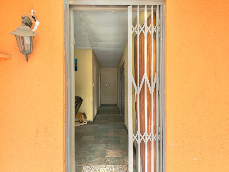 To Let 3 Bedroom Property for Rent in Kenilworth Gauteng