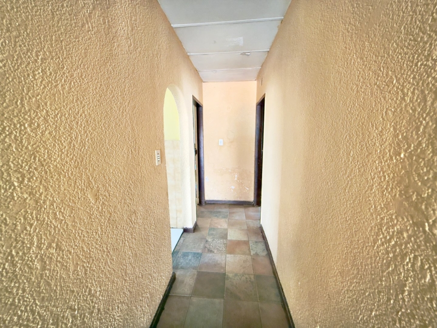 To Let 3 Bedroom Property for Rent in Kenilworth Gauteng