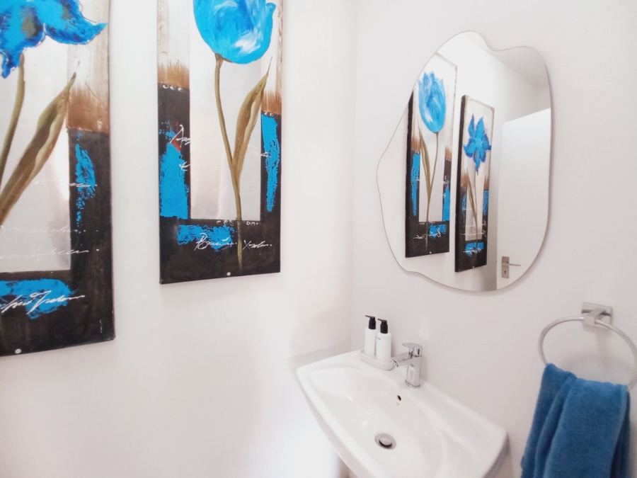 2 Bedroom Property for Sale in Buurendal Gauteng