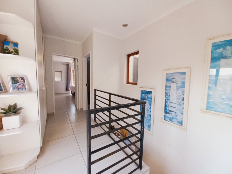 2 Bedroom Property for Sale in Buurendal Gauteng