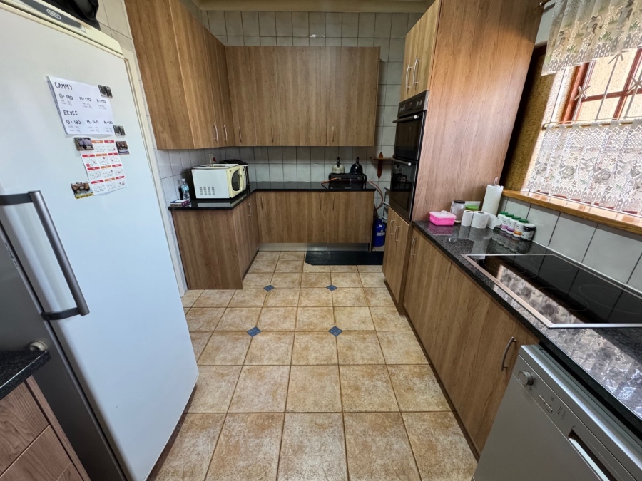 4 Bedroom Property for Sale in Kempton Park Ext 2 Gauteng