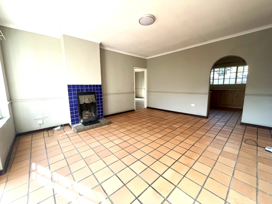 To Let 4 Bedroom Property for Rent in Eldoraigne Gauteng