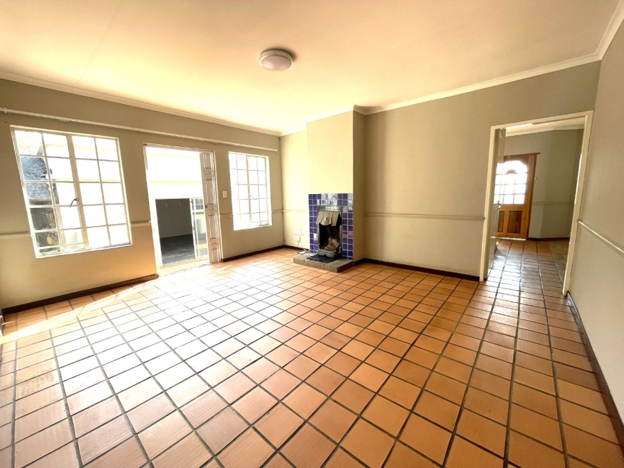 To Let 4 Bedroom Property for Rent in Eldoraigne Gauteng