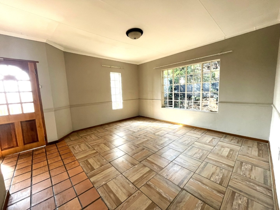 To Let 4 Bedroom Property for Rent in Eldoraigne Gauteng
