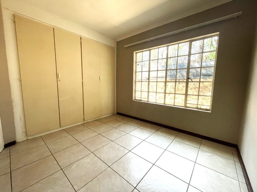 To Let 4 Bedroom Property for Rent in Eldoraigne Gauteng