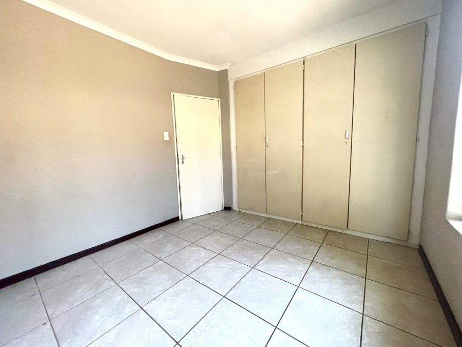 To Let 4 Bedroom Property for Rent in Eldoraigne Gauteng