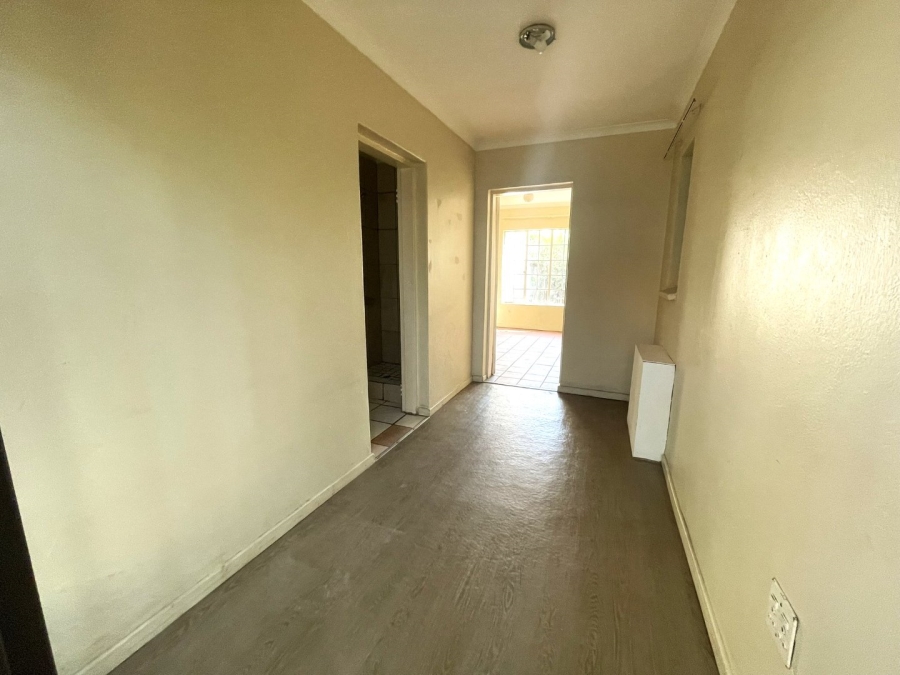 To Let 4 Bedroom Property for Rent in Eldoraigne Gauteng