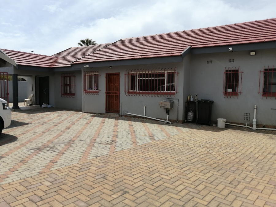 3 Bedroom Property for Sale in Strubenvale Gauteng