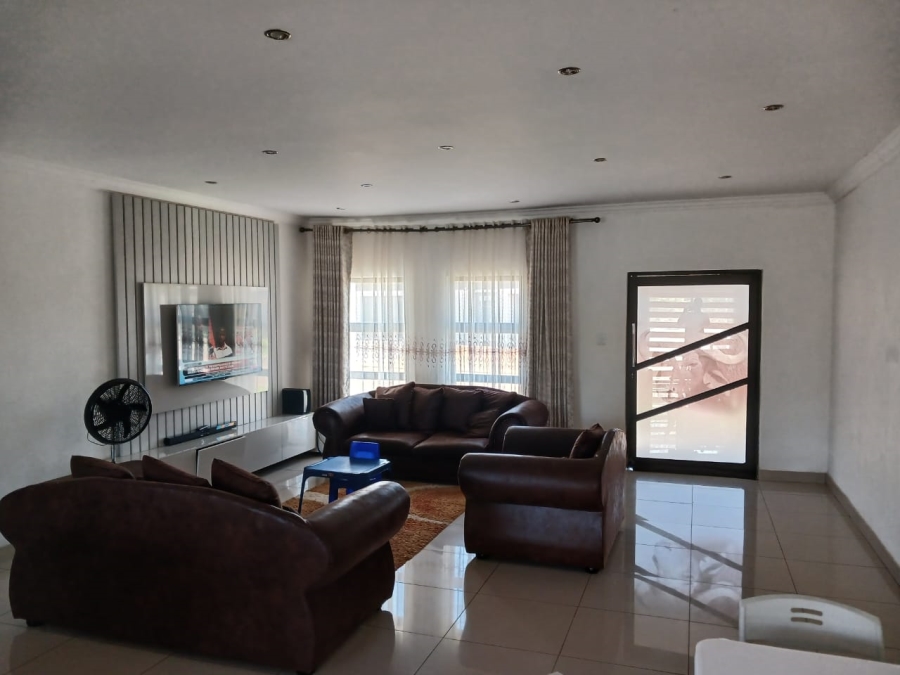 3 Bedroom Property for Sale in The Orchards Gauteng