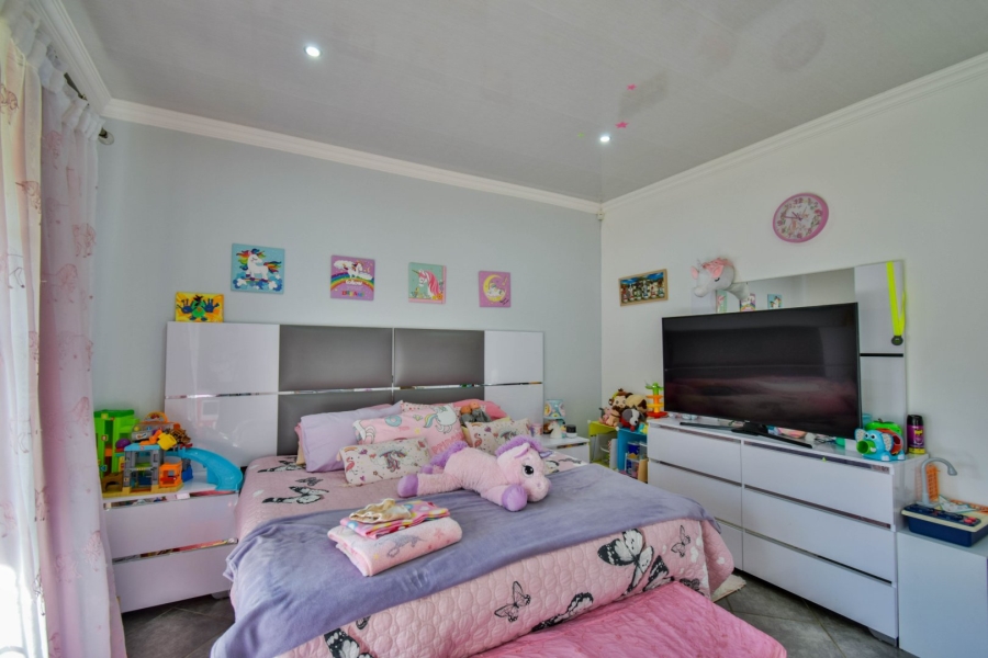 8 Bedroom Property for Sale in Pretoria North Gauteng