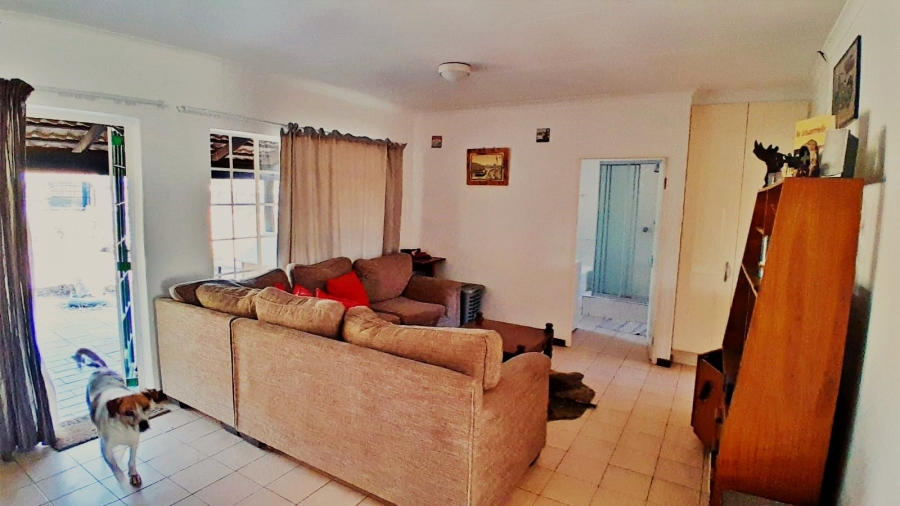 To Let 2 Bedroom Property for Rent in Glen Austin Gauteng