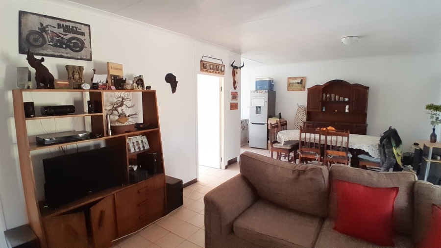 To Let 2 Bedroom Property for Rent in Glen Austin Gauteng