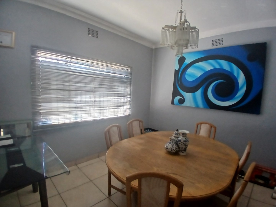 5 Bedroom Property for Sale in Edenvale Central Gauteng