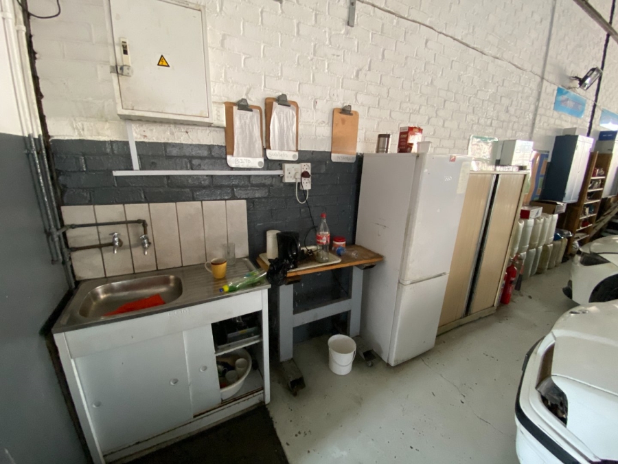 To Let commercial Property for Rent in Halfway House Gauteng