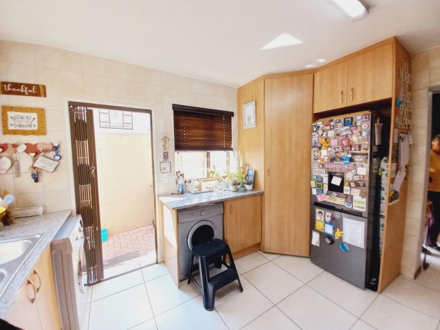 3 Bedroom Property for Sale in Edenvale Central Gauteng