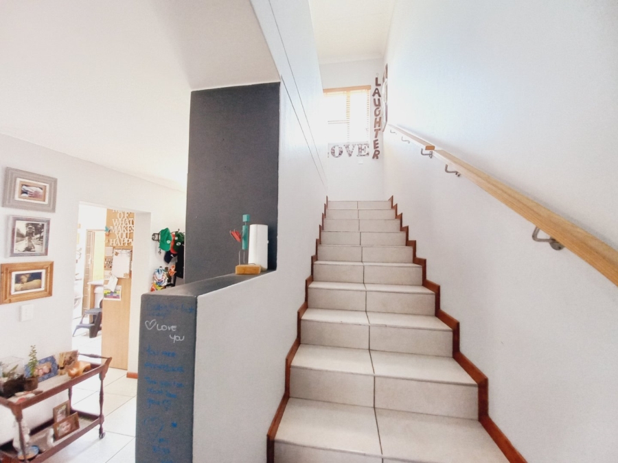 3 Bedroom Property for Sale in Edenvale Central Gauteng