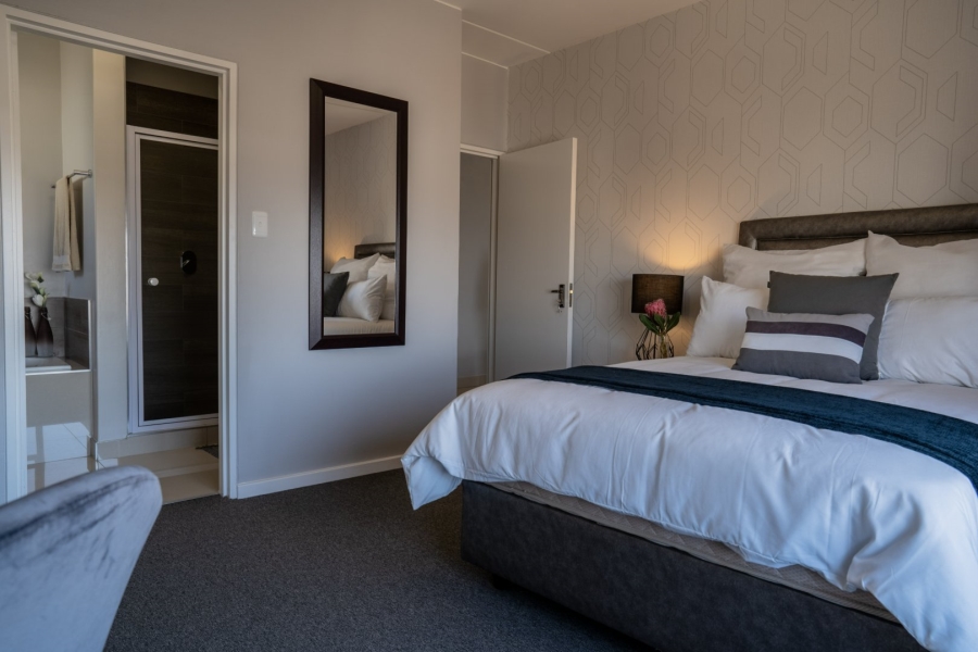 2 Bedroom Property for Sale in Blue Hills Gauteng