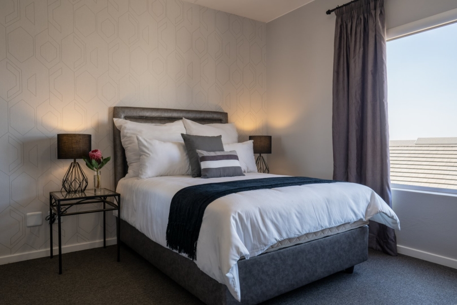 2 Bedroom Property for Sale in Blue Hills Gauteng