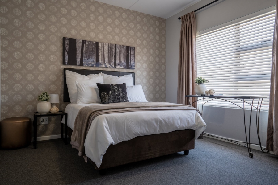 2 Bedroom Property for Sale in Blue Hills Gauteng