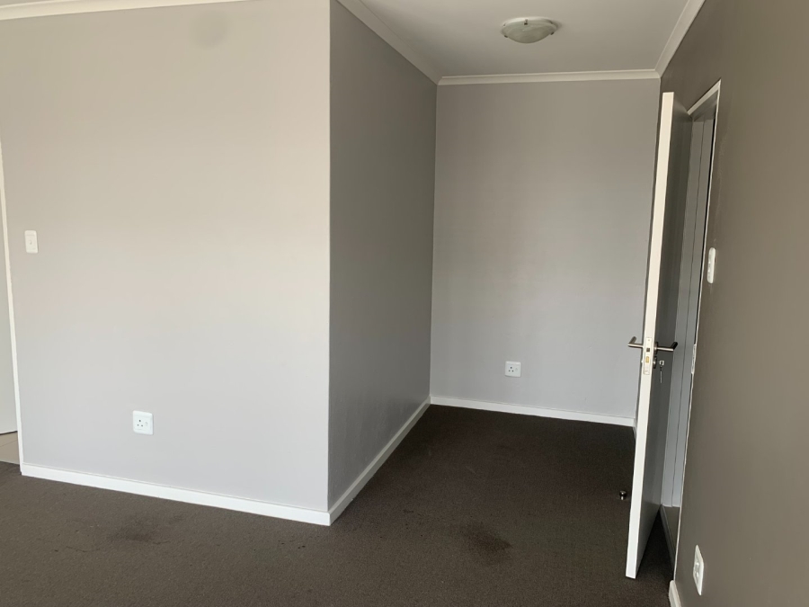 3 Bedroom Property for Sale in Blue Hills Gauteng