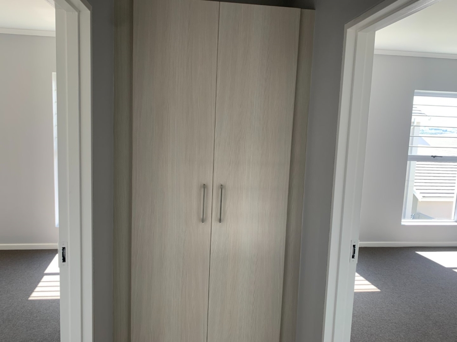 3 Bedroom Property for Sale in Blue Hills Gauteng