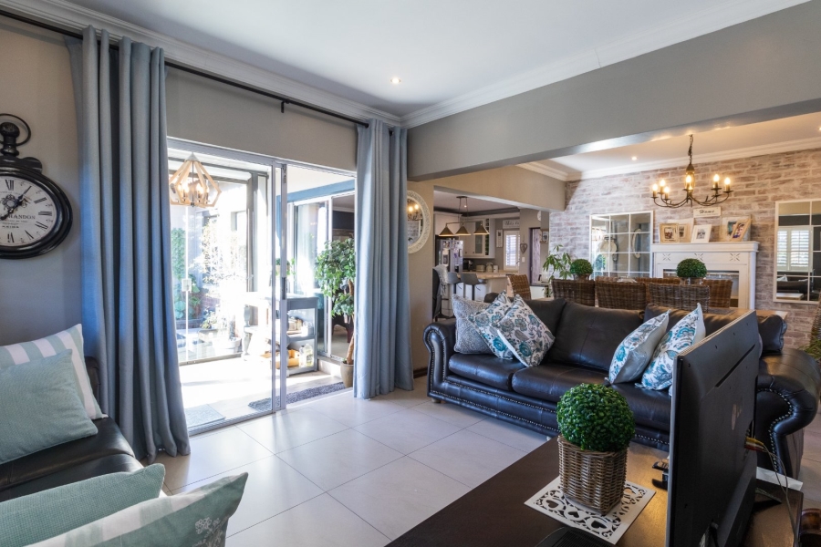 3 Bedroom Property for Sale in Midstream Hill Gauteng