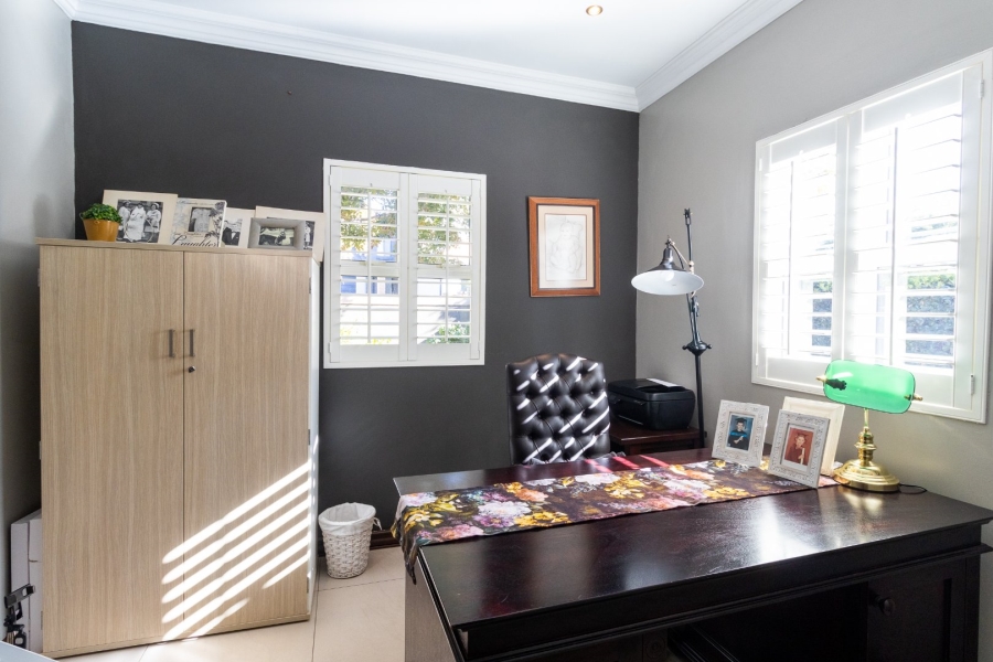 3 Bedroom Property for Sale in Midstream Hill Gauteng