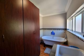 4 Bedroom Property for Sale in Overkruin Gauteng