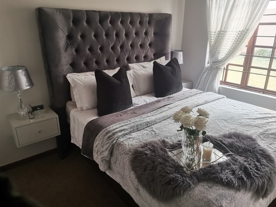 3 Bedroom Property for Sale in Blue Hills Gauteng