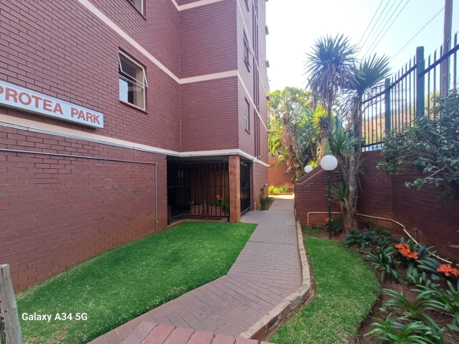 2 Bedroom Property for Sale in Wonderboom South Gauteng