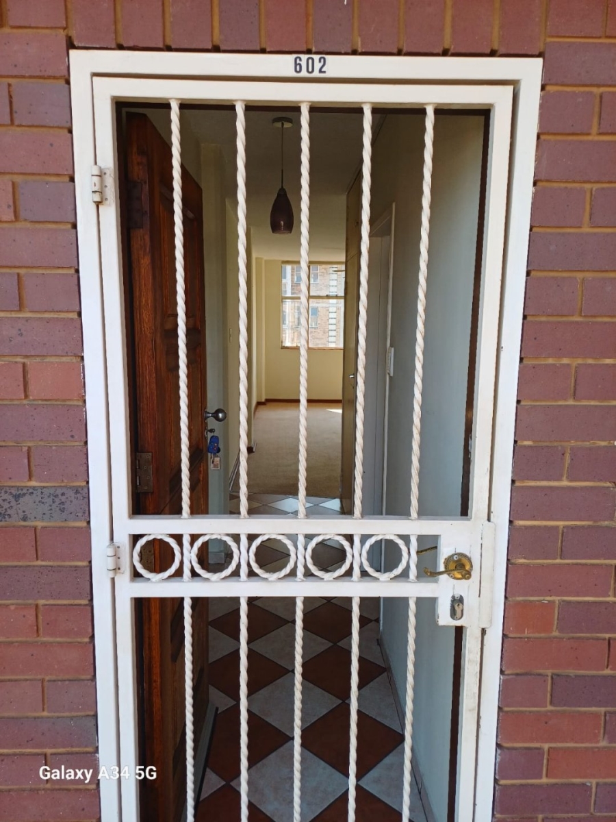 2 Bedroom Property for Sale in Wonderboom South Gauteng