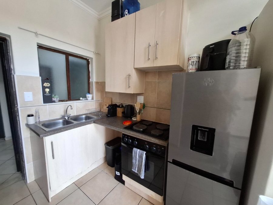 1 Bedroom Property for Sale in Hillcrest Gauteng