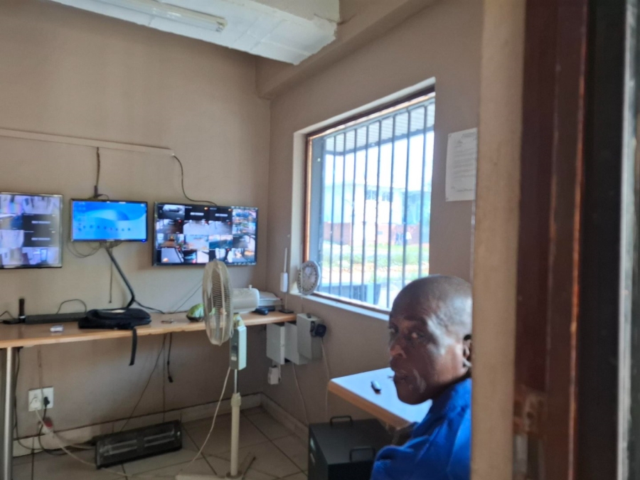 1 Bedroom Property for Sale in Hillcrest Gauteng