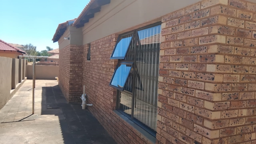 3 Bedroom Property for Sale in The Orchards Gauteng