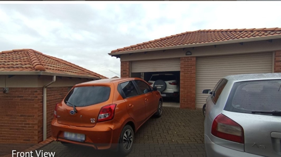 3 Bedroom Property for Sale in Olievenhoutbosch Gauteng