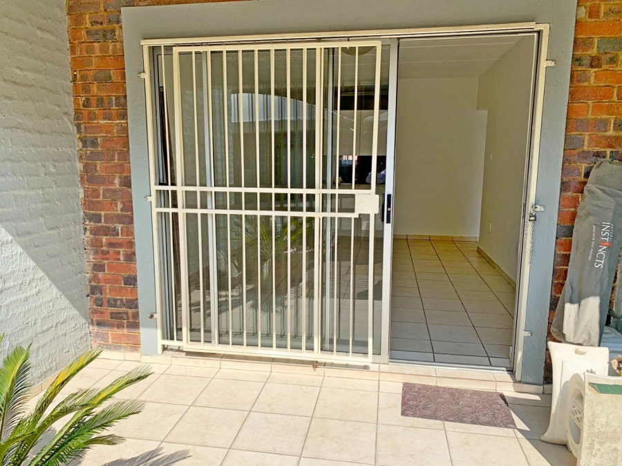 2 Bedroom Property for Sale in Birchleigh Gauteng