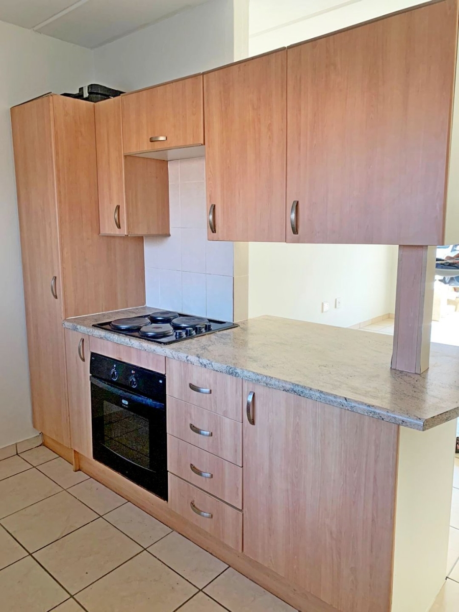 2 Bedroom Property for Sale in Birchleigh Gauteng