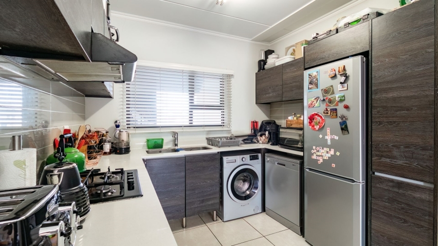 2 Bedroom Property for Sale in Modderfontein Gauteng