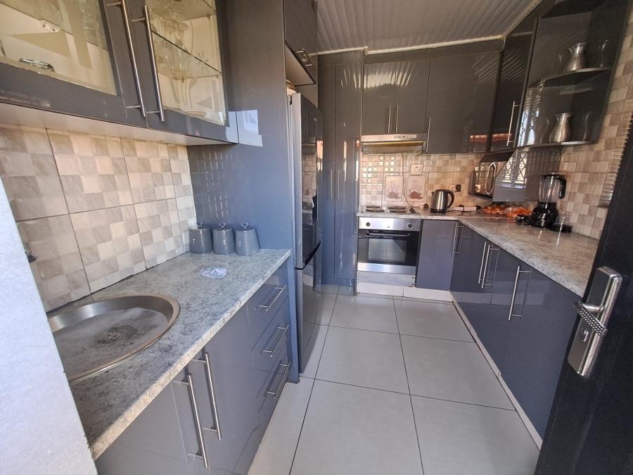 3 Bedroom Property for Sale in Doornkop Gauteng